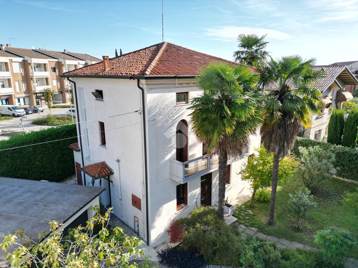 Villa in vendita a Sandrigo