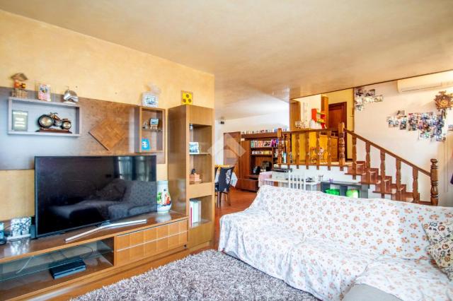 Villa in {3}, Via dei Tulipani 57 - Foto 1