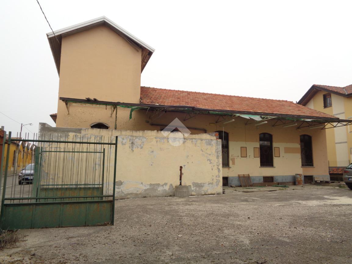 Casa indipendente in vendita a Lonate Pozzolo