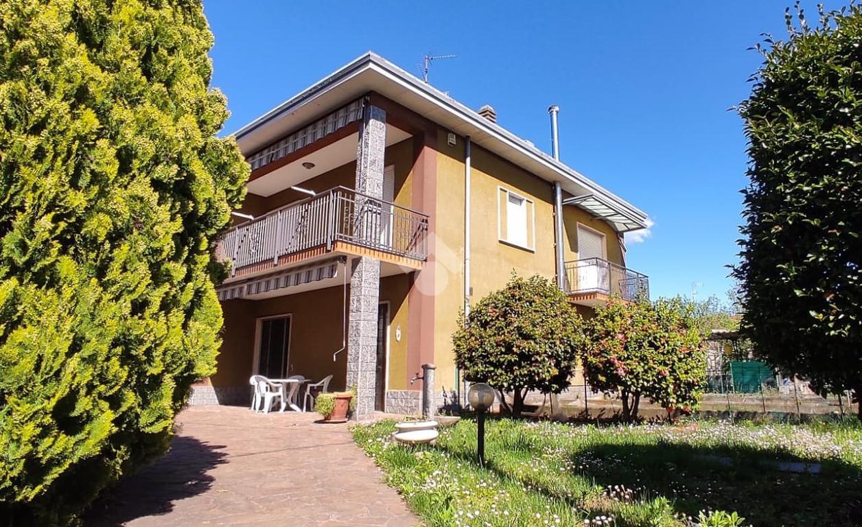 Casa indipendente in vendita a Lonate Pozzolo