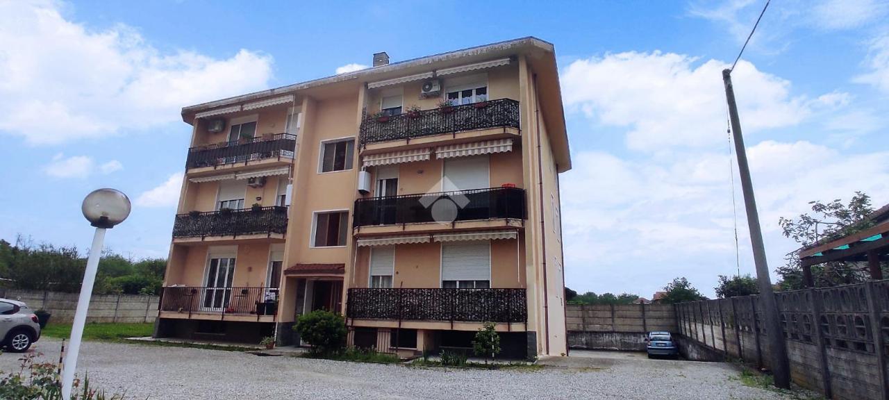 Appartamento in vendita a Ferno