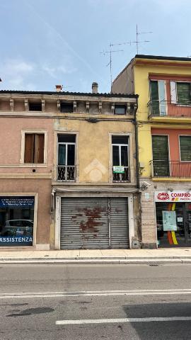 Einfamilienhaus in Via Unità d'Italia 157, Verona - Foto 1