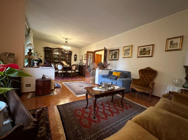 main gallery real estate image