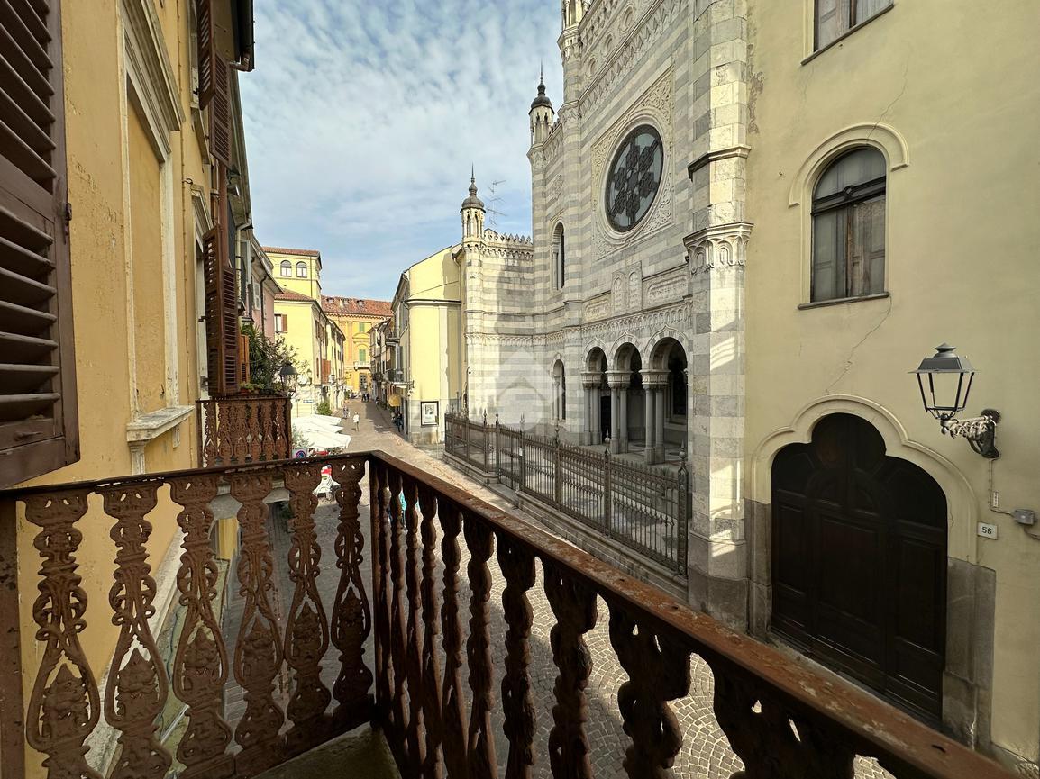 Palazzo in vendita a Vercelli