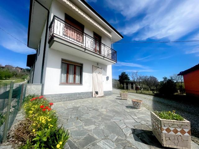 Detached house in Via San Pietro 106, Gabiano - Photo 1