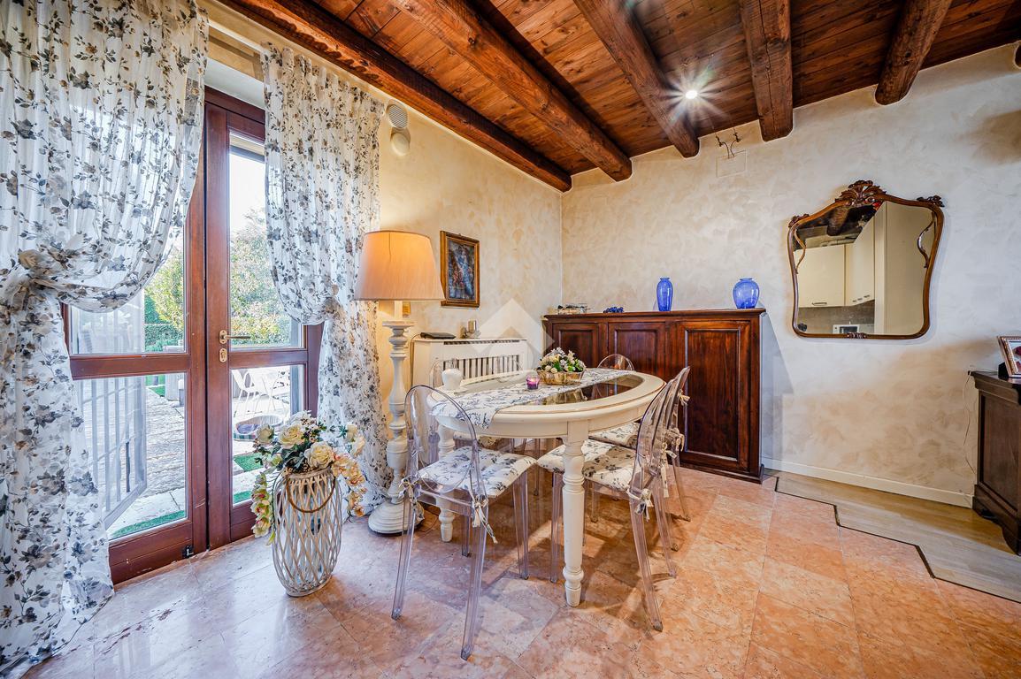 Villa a schiera in vendita a Verona