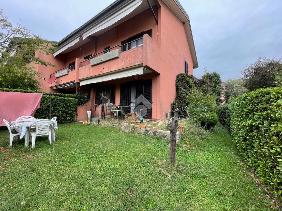Villa a schiera in vendita a Saronno