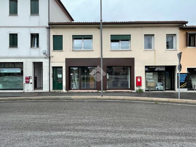 Bilocale in Via Cà Rezzonico 20, Bassano del Grappa - Foto 1