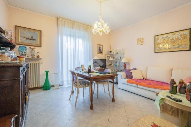 4-room flat in {3}, Via Ugo Foscolo 16 - Photo 1