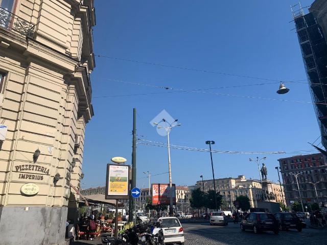 Geschäft in Via Alessandro Poerio 10, Napoli - Foto 1