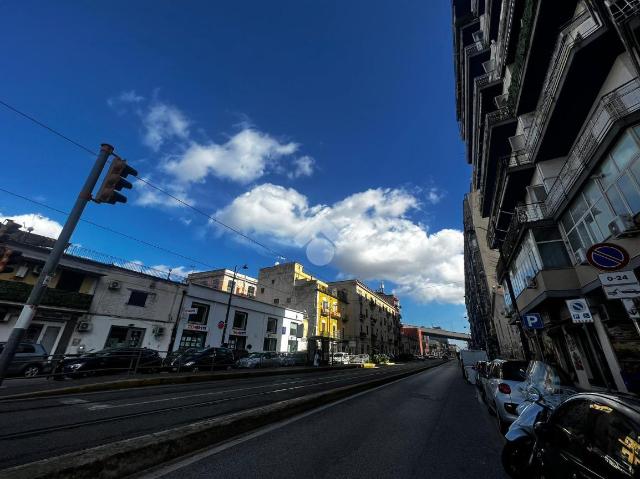 Negozio in Via Nuova Poggioreale 43, Napoli - Foto 1