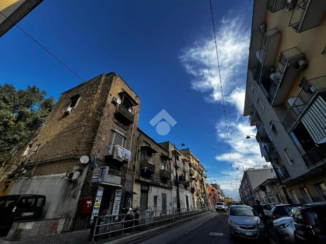 Geschäft in Via Nuova Poggioreale 86, Napoli - Foto 1