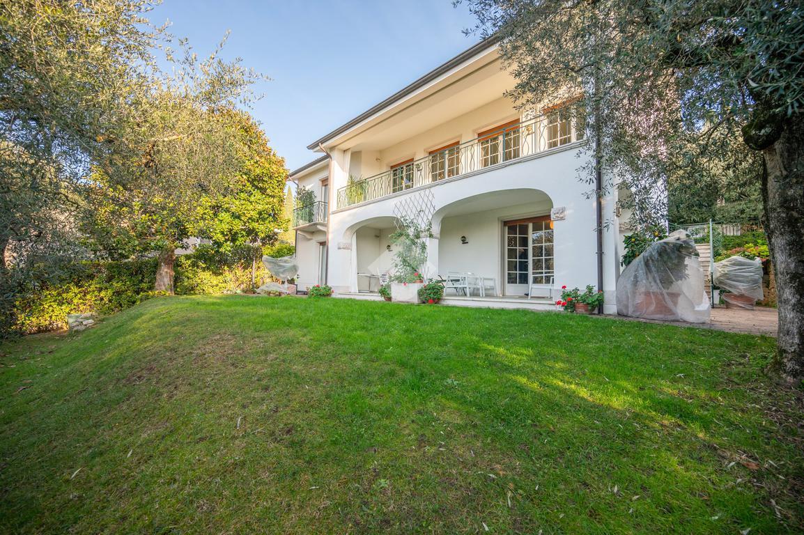 Villa in vendita a Torri Del Benaco