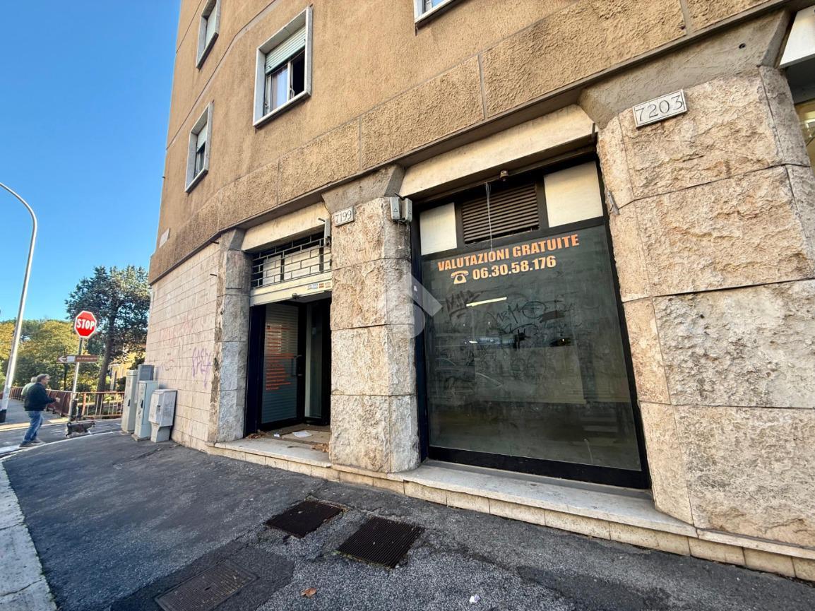 Negozio in Via Trionfale 7199, Roma, {3} - Foto 2