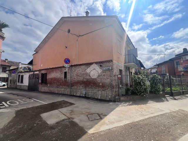 Detached house in Via Fratelli Strambio 102, Belgioioso - Photo 1