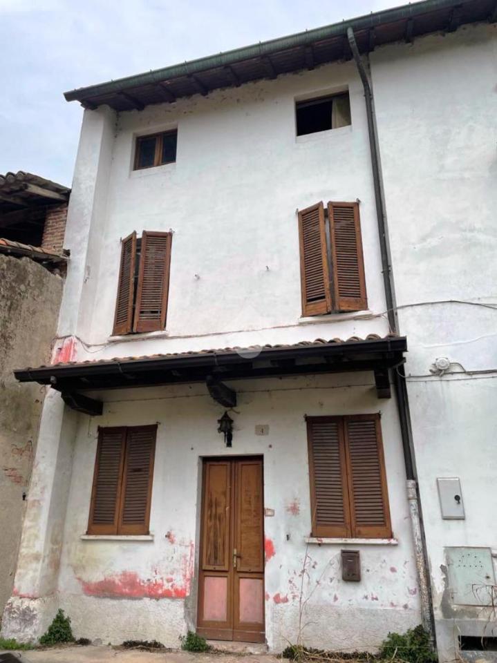 Casa indipendente in vendita a Chignolo Po