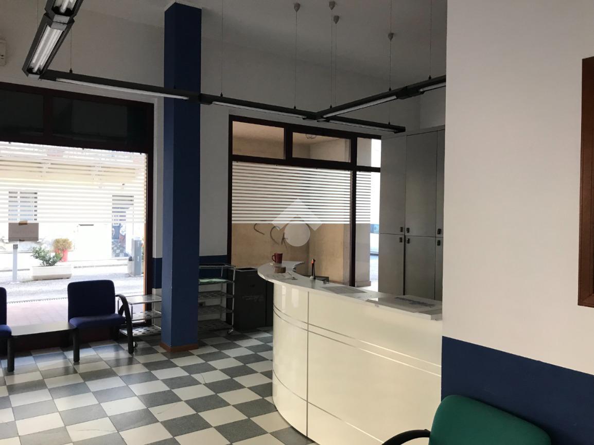 Negozio in , Verona - Foto 1