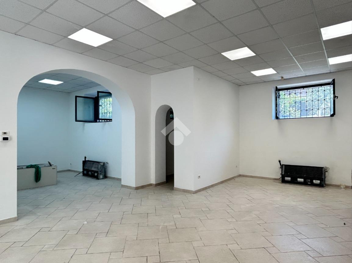 Negozio in , Verona - Foto 1
