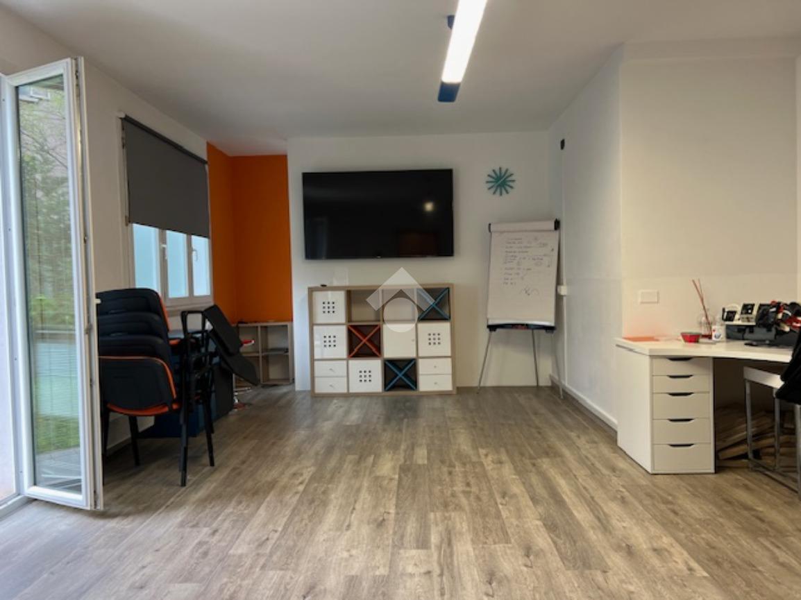 Ufficio in Via Vittorio della Vittoria 27, Verona, {3} - Foto 2