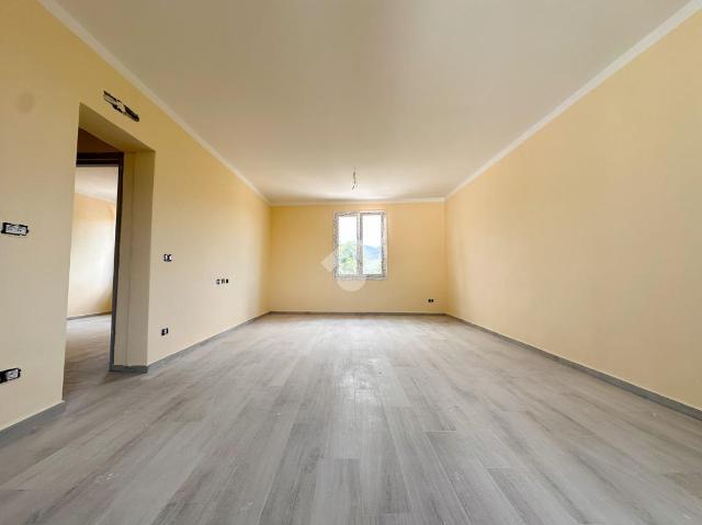 Vierzimmerwohnung in Via Giulio Guelfi 37, Cascina - Foto 1