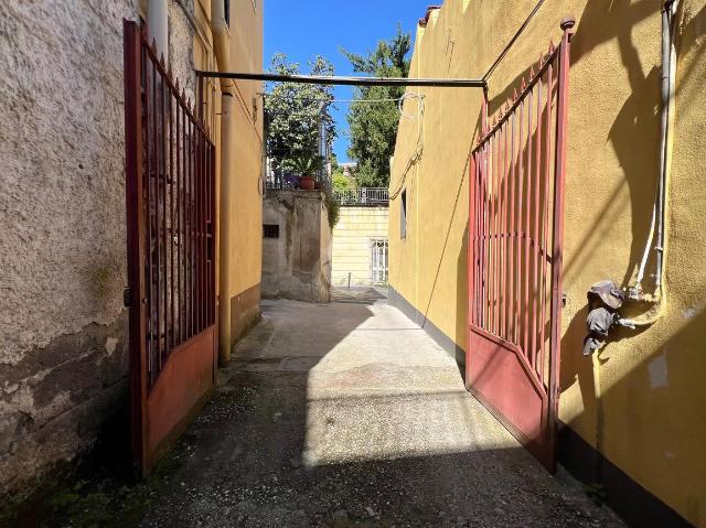 2-room flat in Via Parrocchia 7, Marano di Napoli - Photo 1