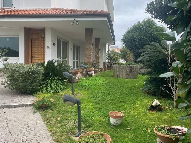 Villa in Via Marenola Traversa 1 36, Giugliano in Campania - Foto 1