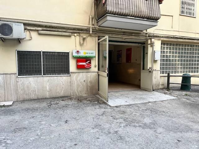 Gemeinschaftsbüro in Via Fedro, Napoli - Foto 1