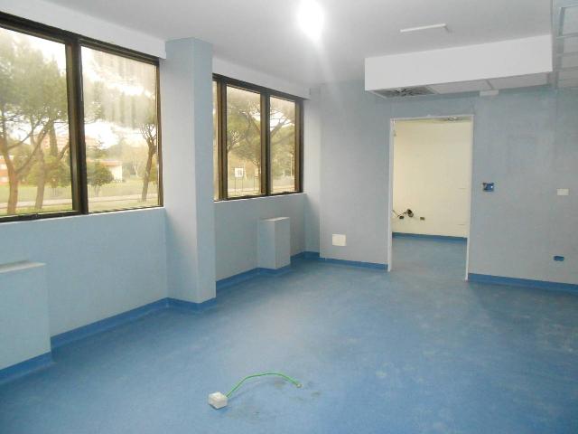 Shared office in Viale Palmiro Togliatti 1575, Roma - Photo 1