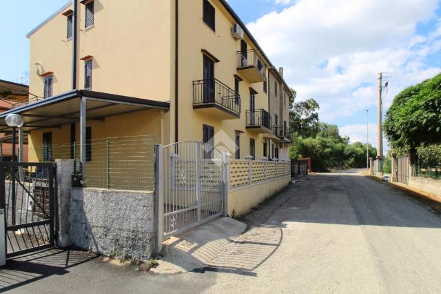 Vierzimmerwohnung in Viale della Pineta 80, Sellia Marina - Foto 1