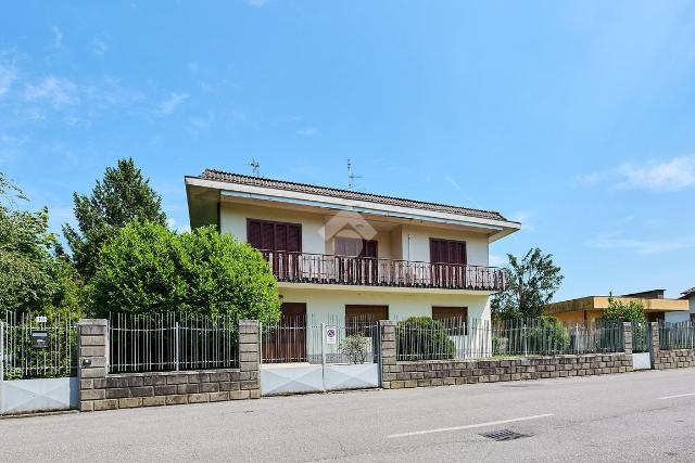 Villa in Via Giuseppe Mazzini 18, Zelo Buon Persico - Foto 1