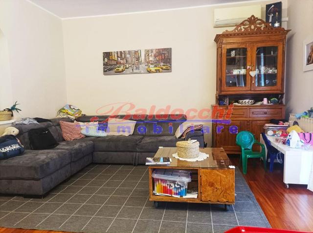 4-room flat in {3}, - Photo 1