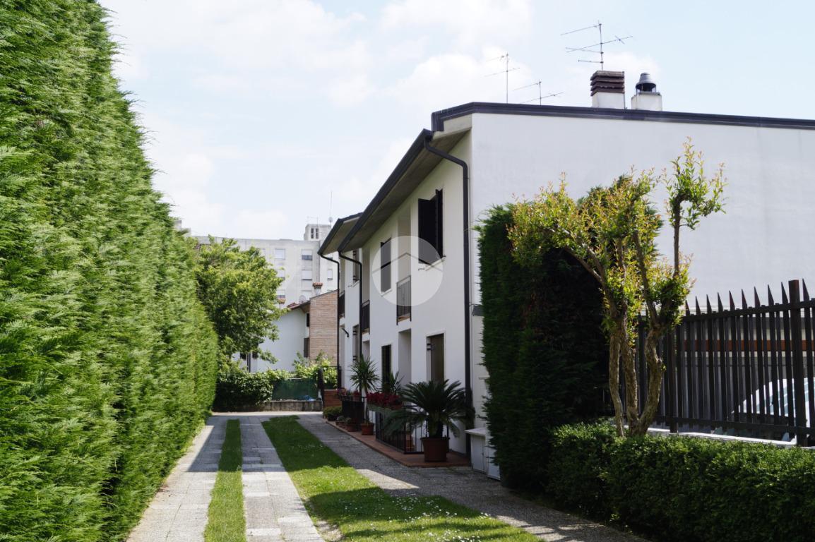 Villa in vendita a Verona