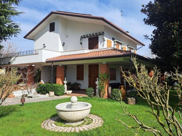 Villa bifamiliare in vendita a Mira