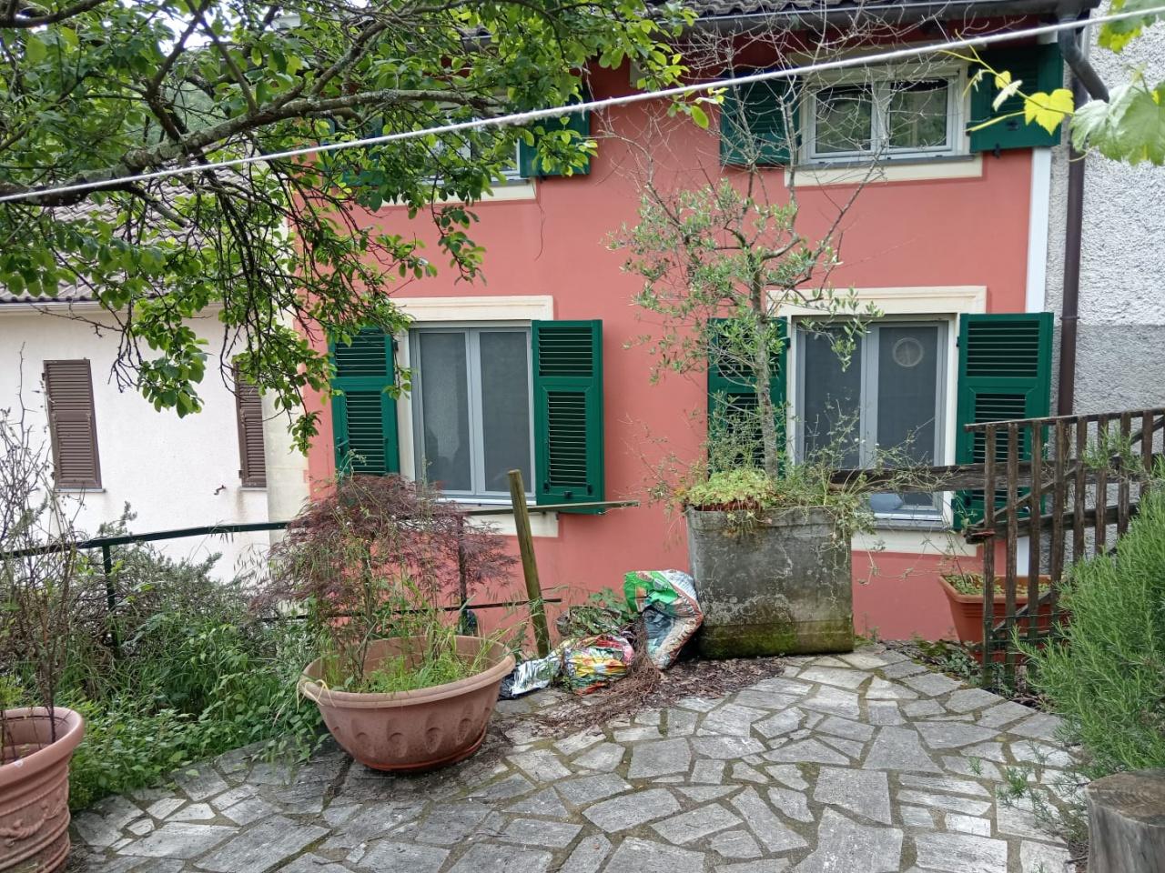 Appartamento in vendita a Lumarzo