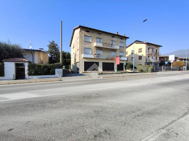 Geschäft in Via Conicchio 17, Brescia - Foto 1