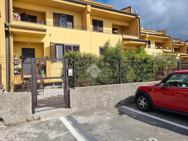 Villa a schiera in Via Arghillà Sud 1, Reggio di Calabria - Foto 1