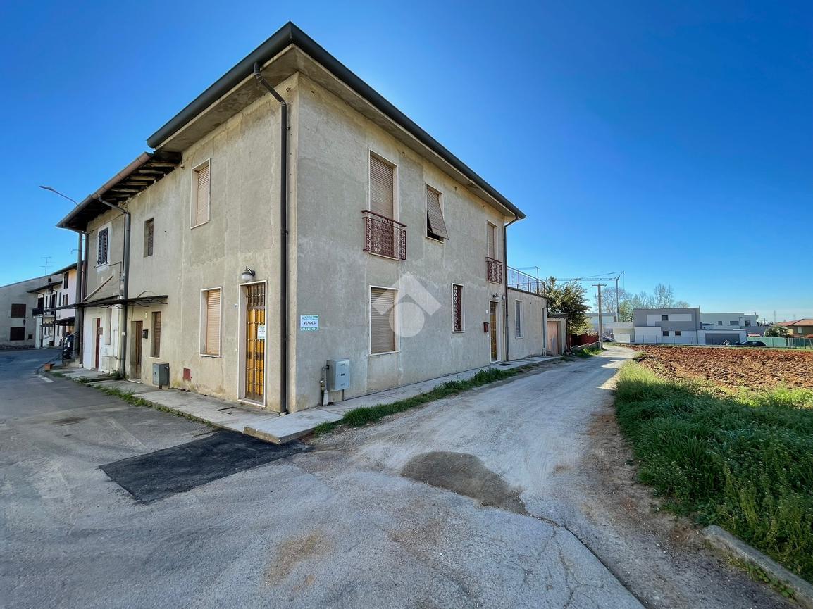 Casa indipendente in vendita a Correzzana