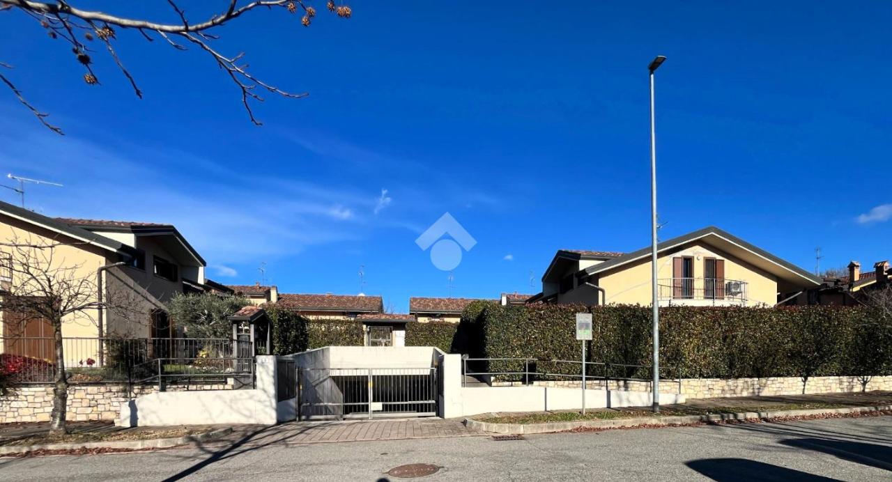 Villa a schiera in vendita a Correzzana