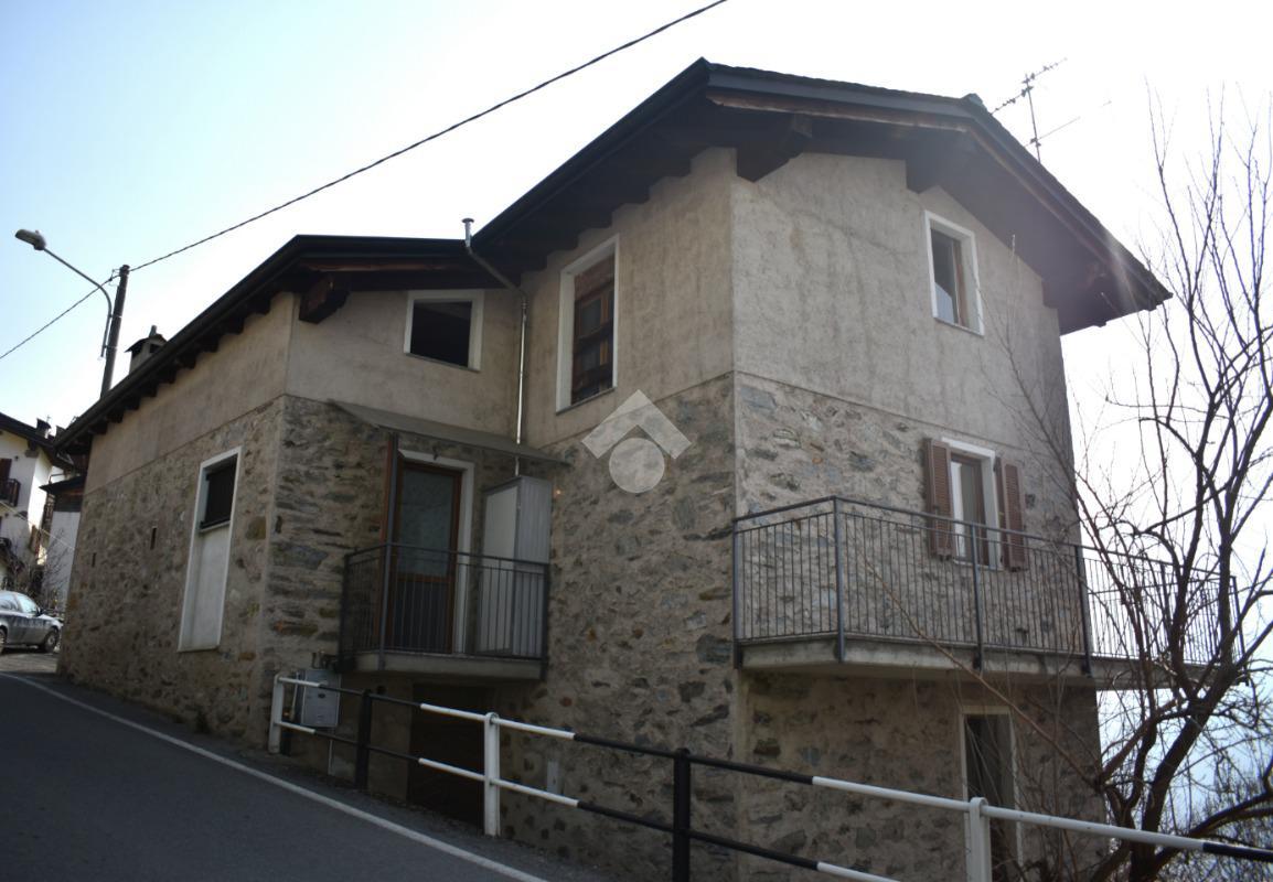 Casa indipendente in vendita a Montagna In Valtellina