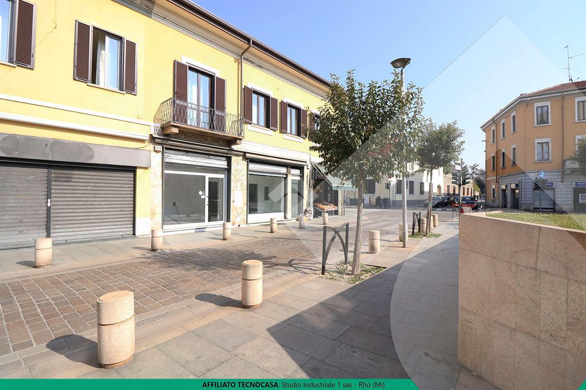 Negozio in Largo Mazzini 8, Rho, {3} - Foto 1