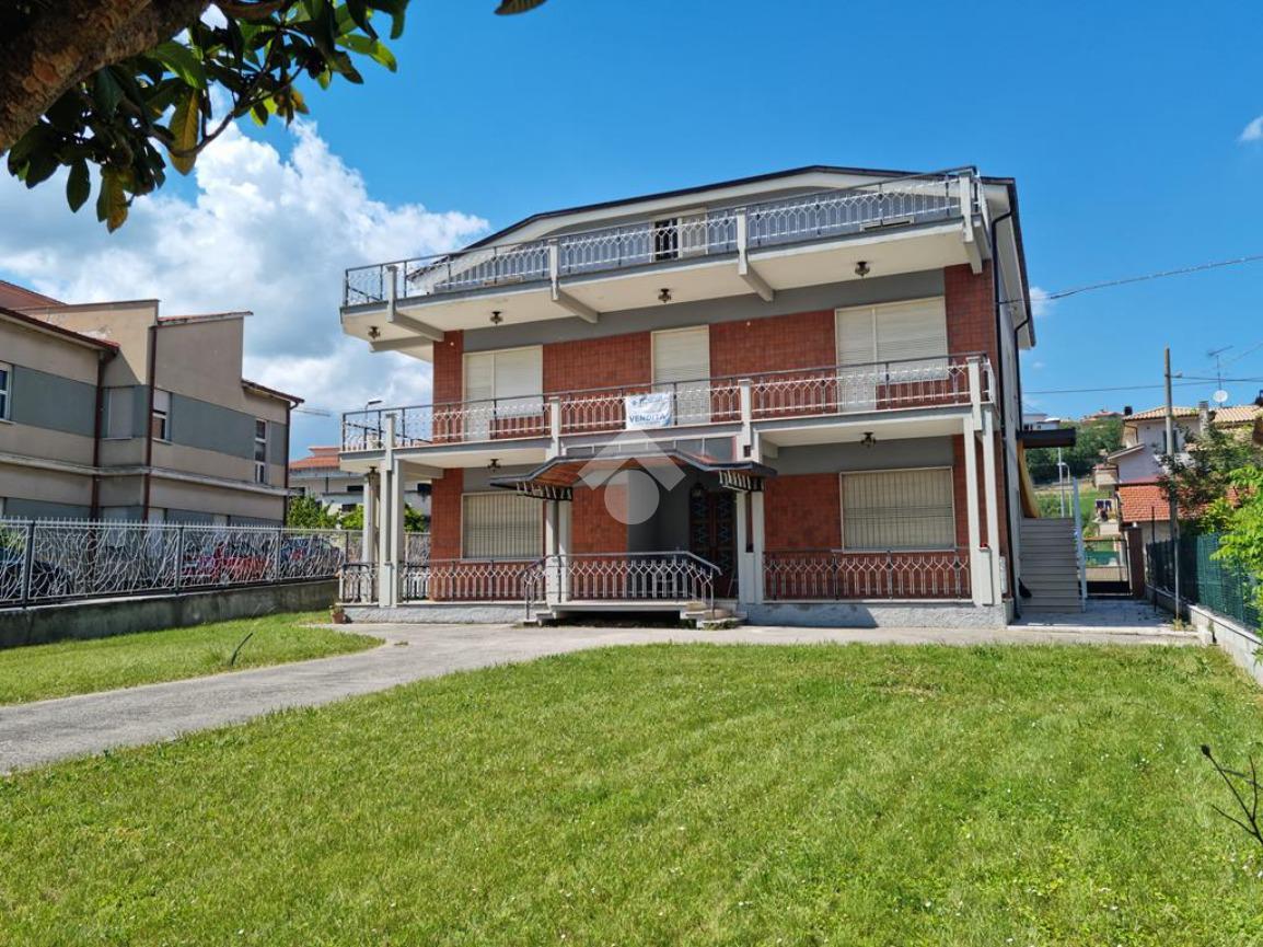 Villa in vendita a Castellalto