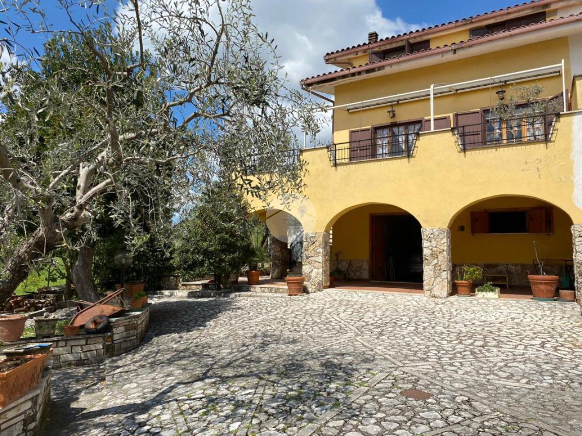 Villa in vendita a San Polo Dei Cavalieri