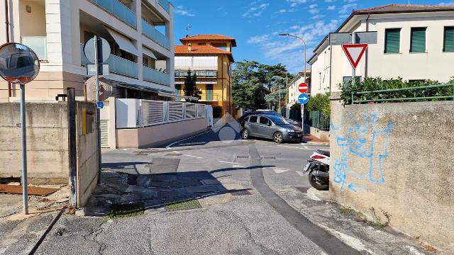 Box in Via Monte Pasubio 5, Loano - Foto 1