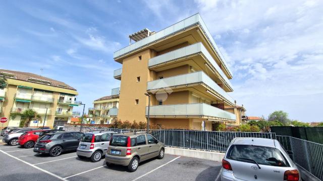 3-room flat in Via per Pineland, Borghetto Santo Spirito - Photo 1