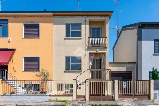 Terraced house in {3}, Via Dino Manferdini 39 - Photo 1