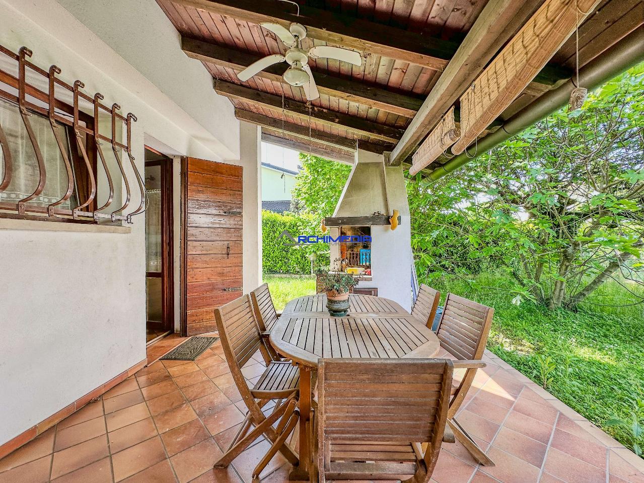 Villa bifamiliare in vendita a Selvazzano Dentro