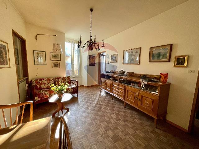 4-room flat, Lovere - Photo 1