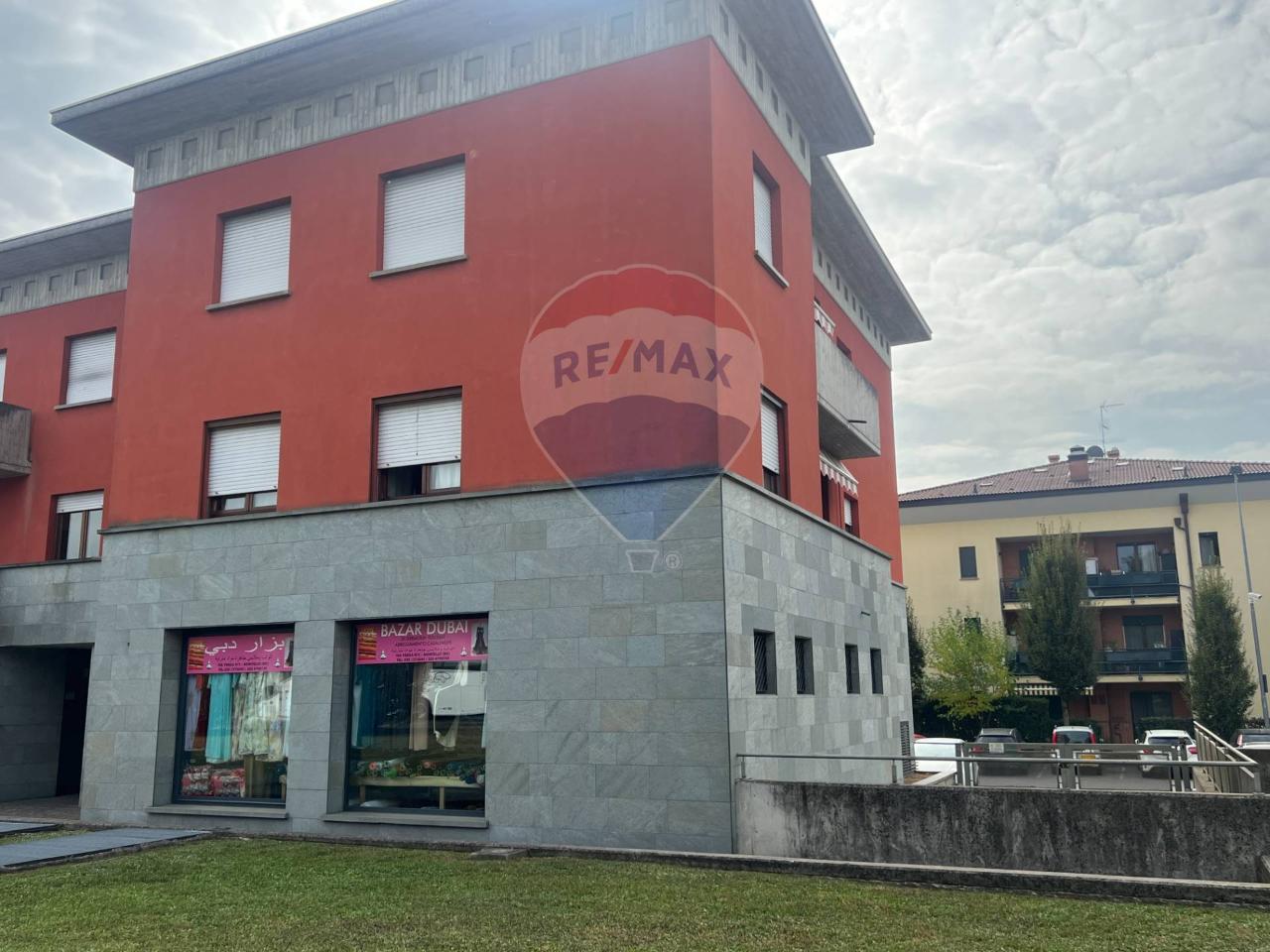 Negozio in Via Alessandro Manzoni 5, Montello, {3} - Foto 2