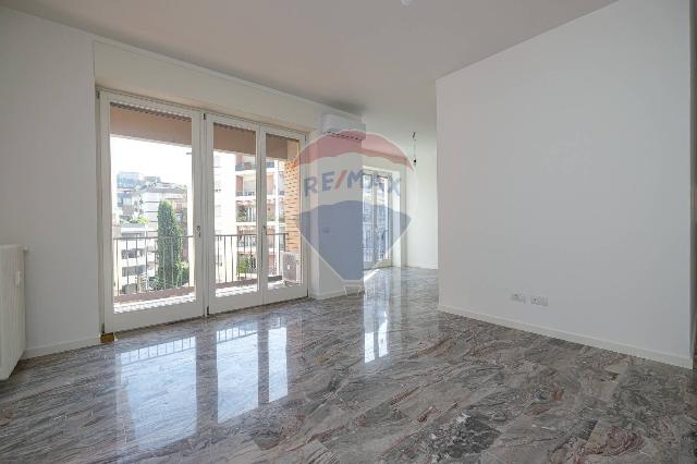 4-room flat in Via XXIV Maggio 19, Bergamo - Photo 1