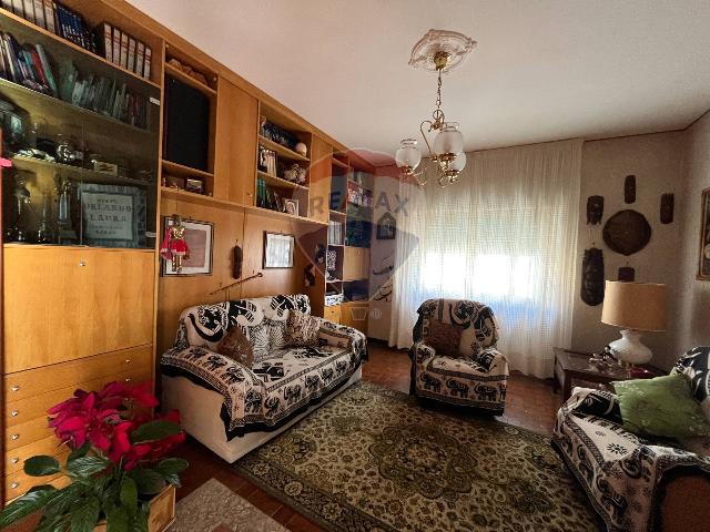 4-room flat in {3}, - Photo 1